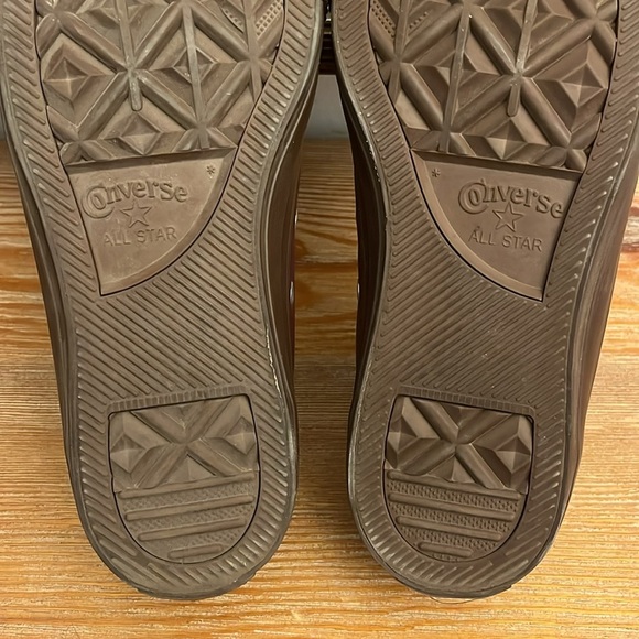 CONVERSE ALL STAR BURGUNDY LEATHER SNEAKER - Women’s 9 - Picture 8 of 11